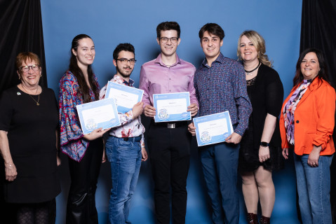 Gagnants SCIENCES HUMAINES - Distinctions 2e année
